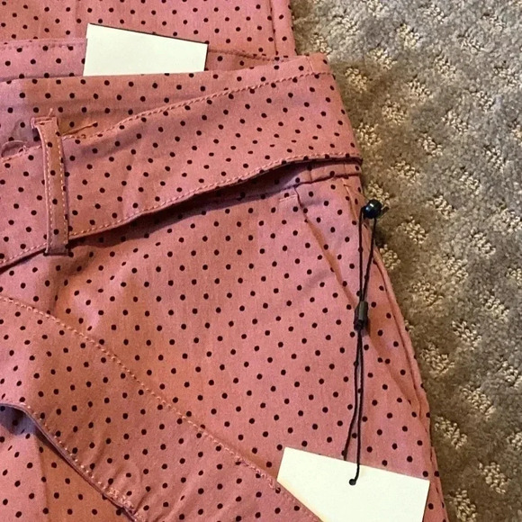 🌸 Adorable ankle length pants 🌸 - Picture 4 of 6